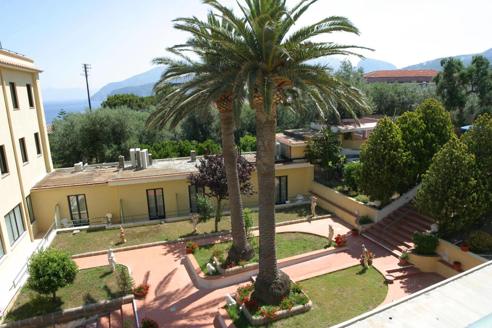 Hotel Villa Igea Sorrento Exterior foto