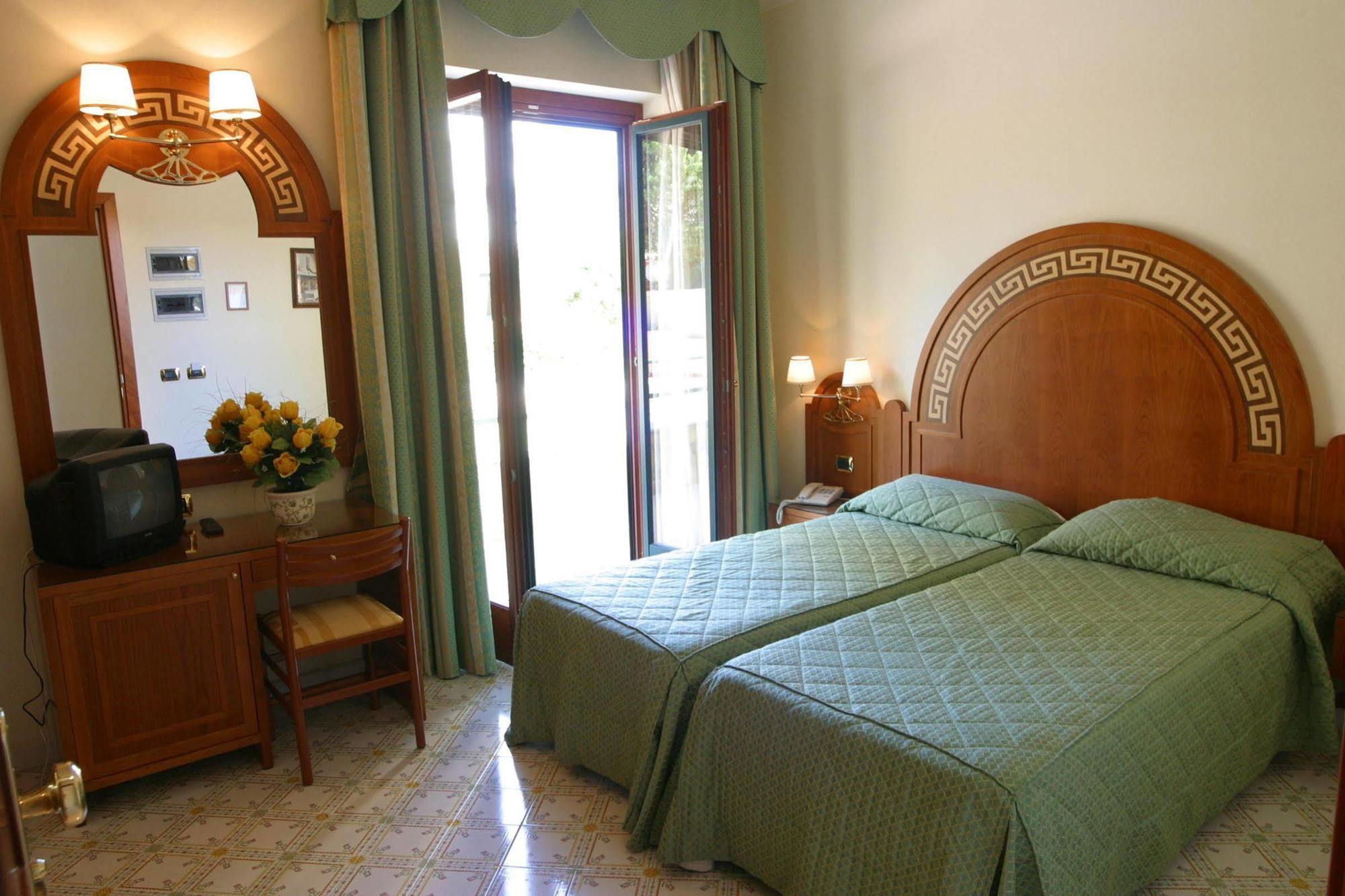 Hotel Villa Igea Sorrento Exterior foto